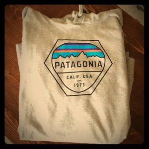 Patagonia Hooded XL sweatshirt!